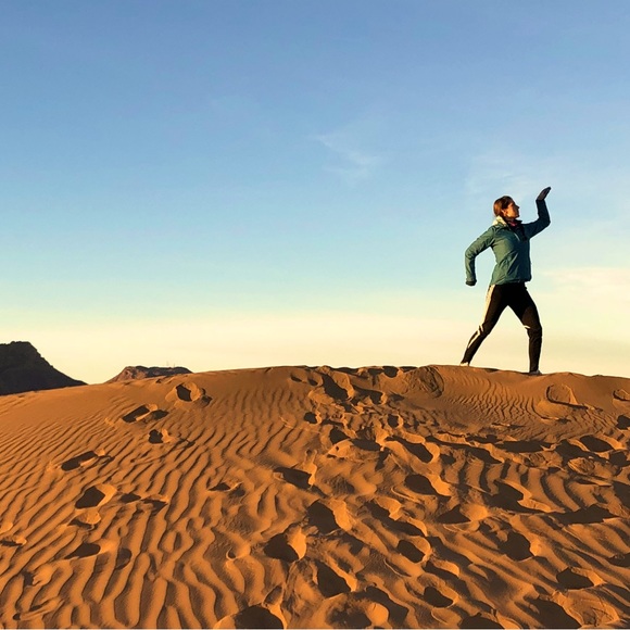 Meet your Posher, Jenny - Picture 2 of 3